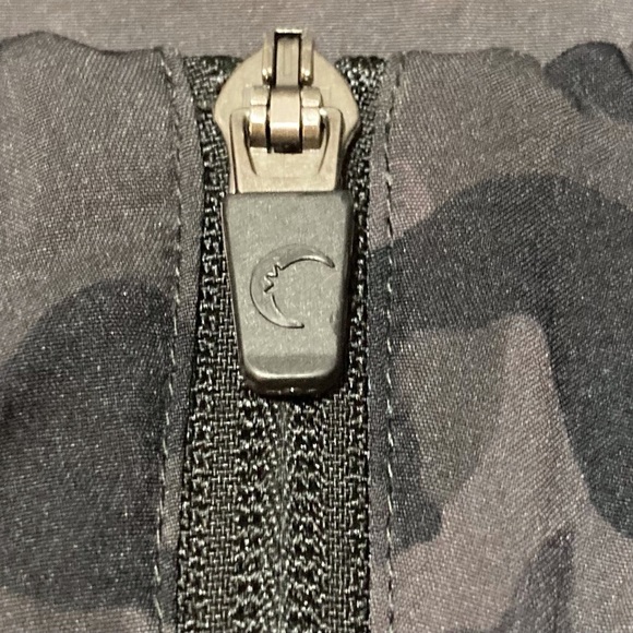 ZYIA Forest Camo Zipper Hoodie Jacket - Picture 8 of 14